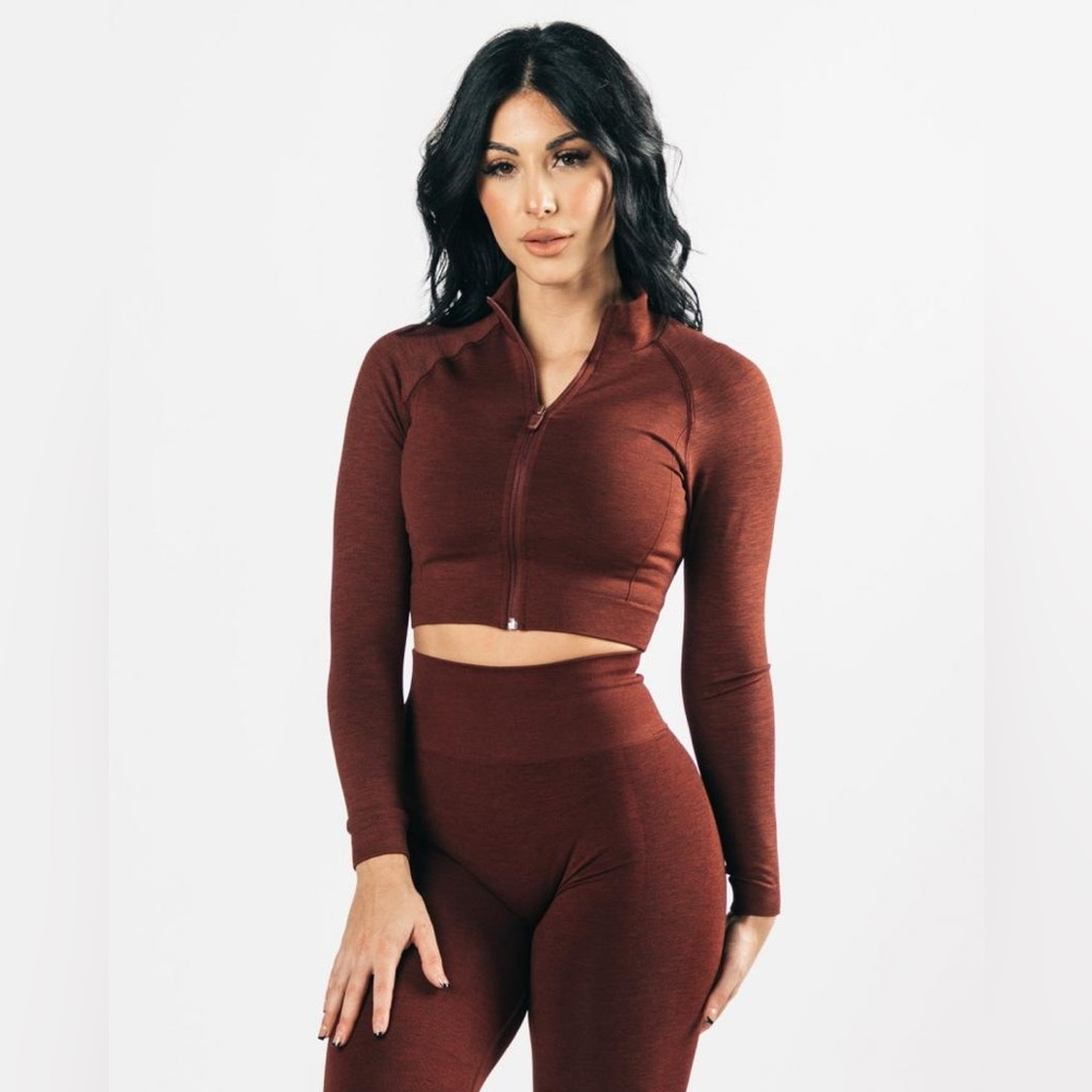 Alphalete Amplify Copper Jacket